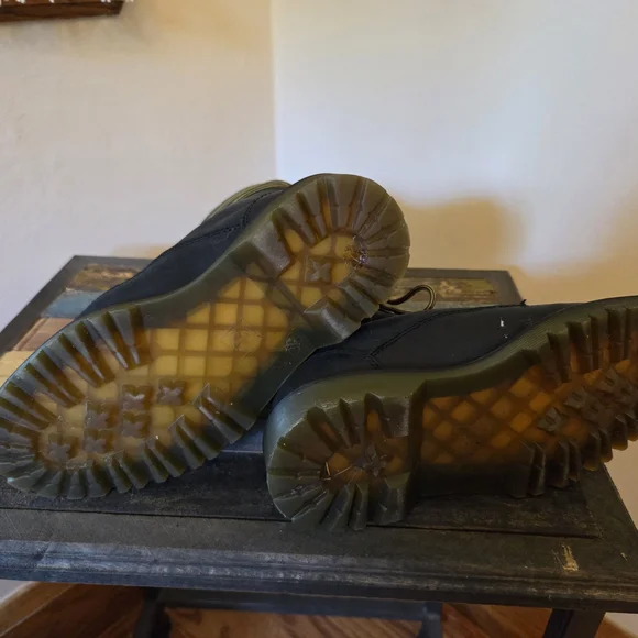 Dr. Martens Black Combat Boots with Floral Lining - Picture 4 of 6